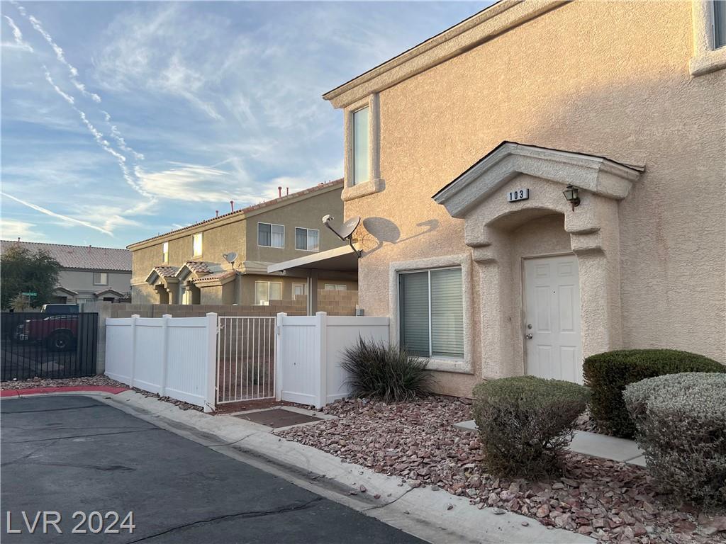 Photo one of 6077 Dry Bed St # 103 Henderson NV 89011 | MLS 2561050