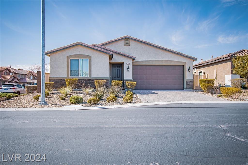 Photo one of 5709 Tideview St North Las Vegas NV 89081 | MLS 2565089