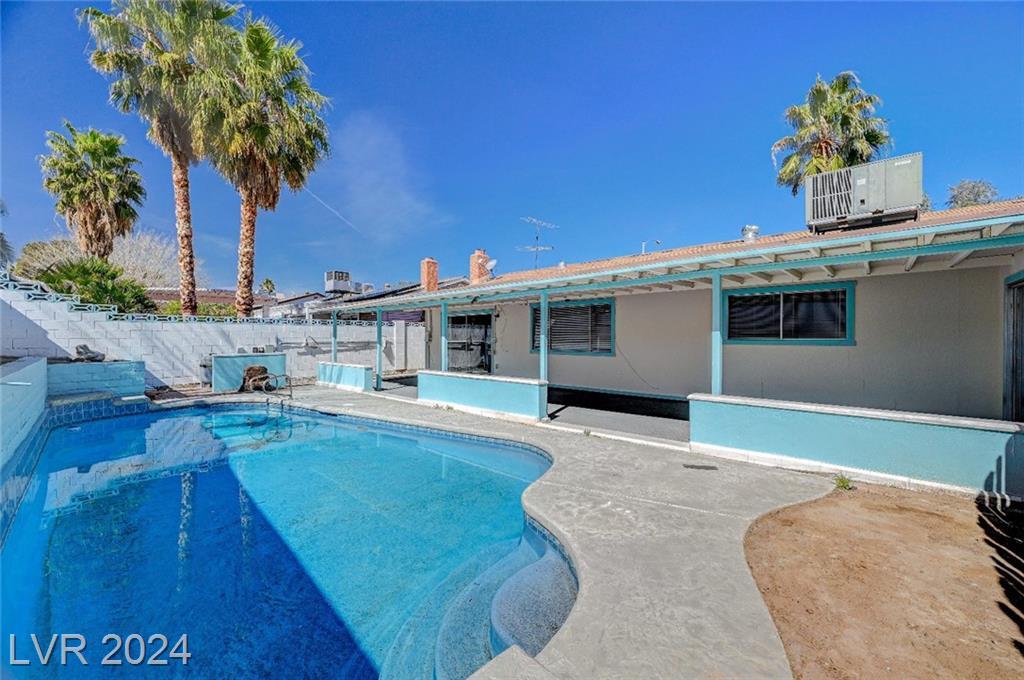 Photo one of 4101 Brighthill Ave Las Vegas NV 89121 | MLS 2566378