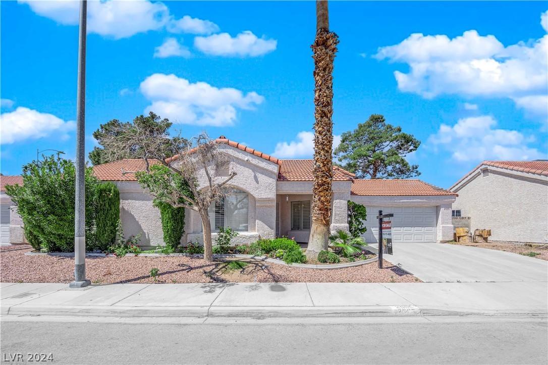 Photo one of 2905 Du Barry Manor Ln Las Vegas NV 89108 | MLS 2577092