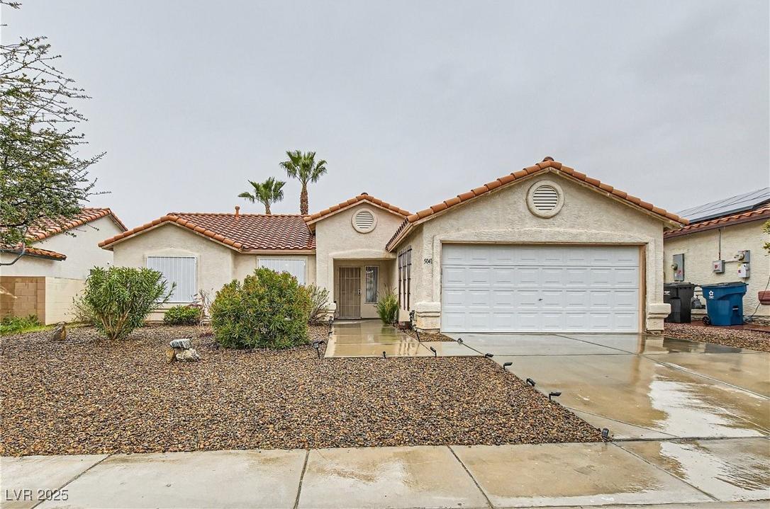Photo one of 5041 Vista Del Rancho Way North Las Vegas NV 89031 | MLS 2643772
