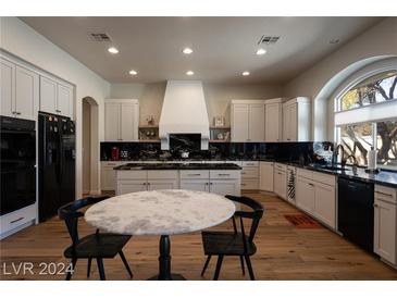 Photo one of 9432 Queen Charlotte Dr Las Vegas NV 89145 | MLS 2562655