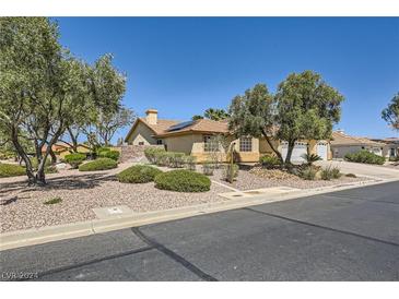 Photo one of 918 Wild West Dr Henderson NV 89002 | MLS 2573479