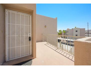 Photo one of 2012 Mesquite Ln # 304 Laughlin NV 89029 | MLS 2597922