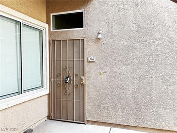 Photo one of 2305 W Horizon Ridge Pkwy # 3914 Henderson NV 89052 | MLS 2604355