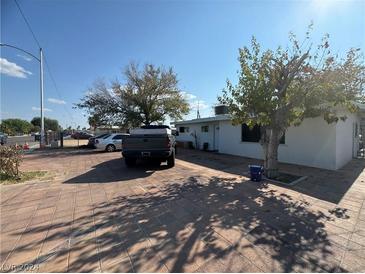 Photo one of 2127 Crawford St North Las Vegas NV 89030 | MLS 2604488